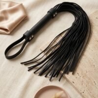 Pejcz BDSM Erospace Wild Play – ekoskóra, 75 cm